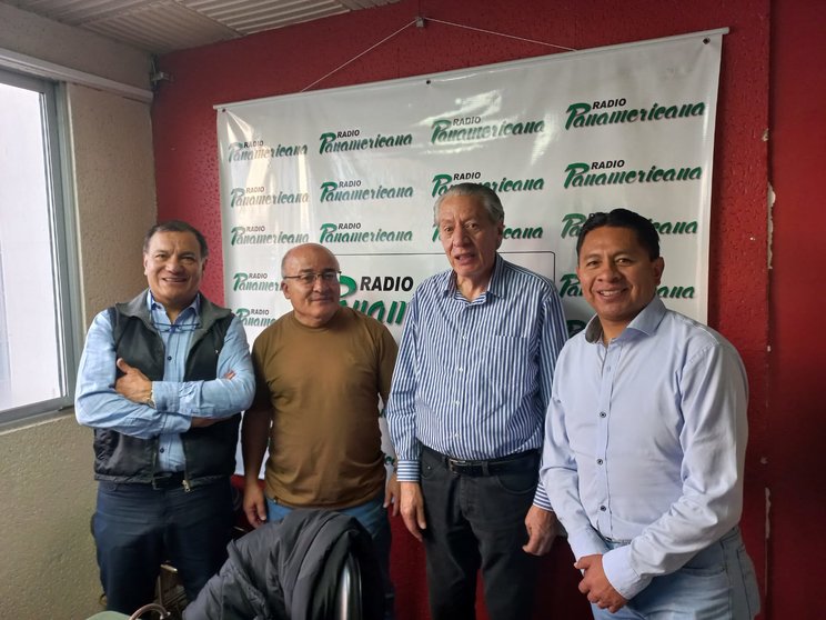 De izquierda a derecha: Franklin Pareja, Hugo Moldiz, Carlos Borht y José Luis Flores.